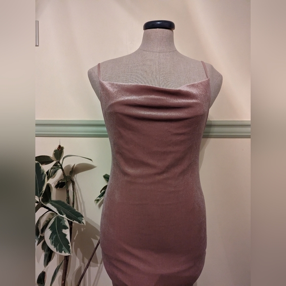 LE CHATEAU Pink velvet cowl drape neckline sleeveless dress - Picture 5 of 10